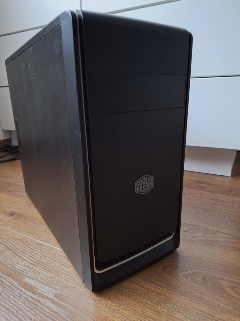 Cooler master kast E300L, Ophalen