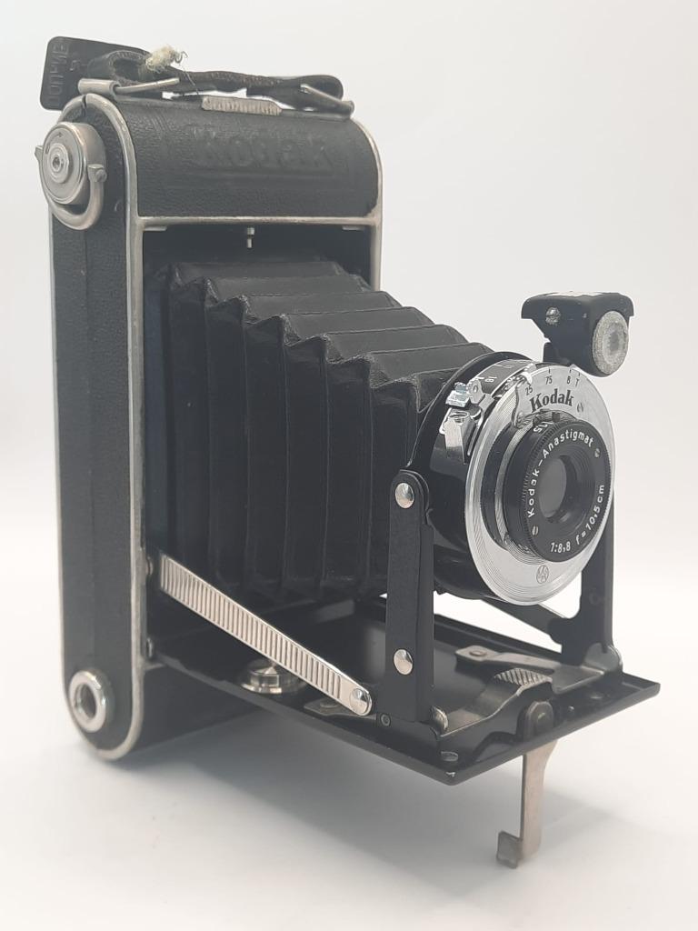 appareil photo à soufflet vintage Kodak Junior 620 avec sac, Enlèvement ou Envoi, Avant 1940, Appareils photo