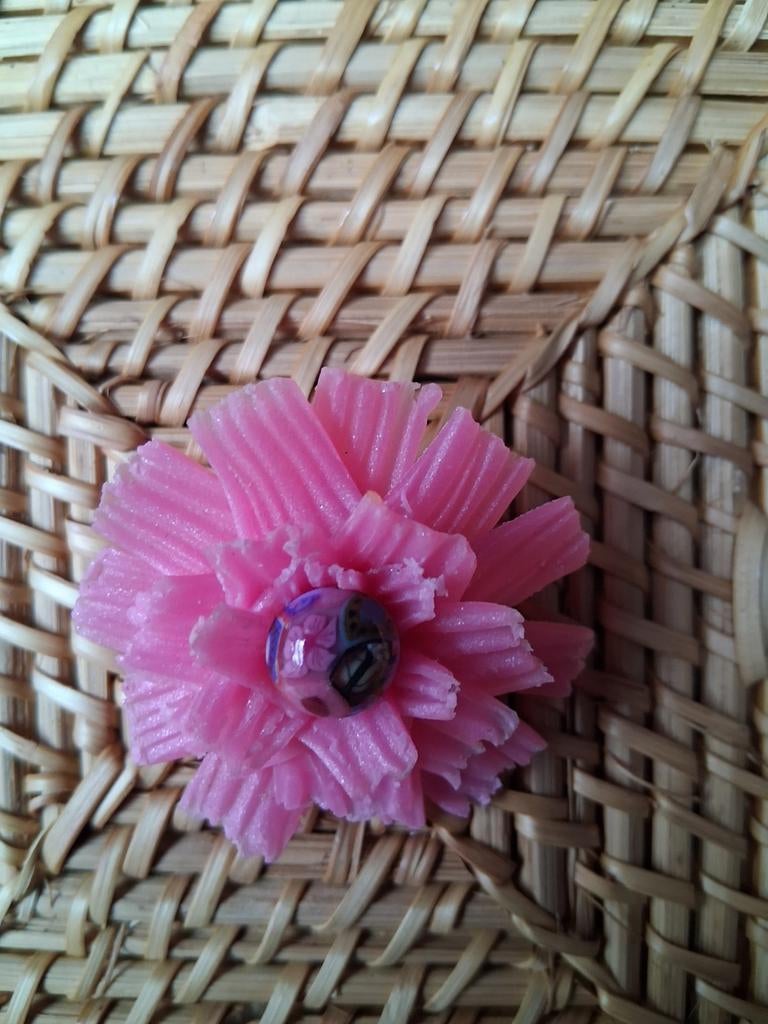 Broche in fimo nieuw, Handtassen en Accessoires, Broches, Ophalen of Verzenden, Koper