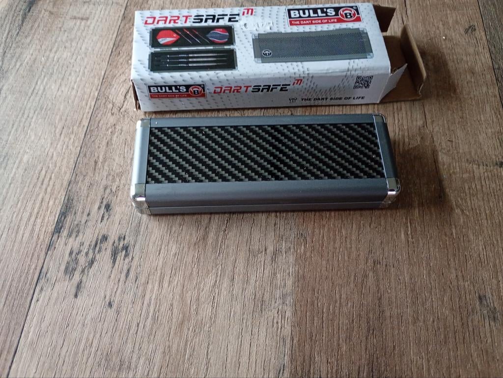 Darts case, Ophalen