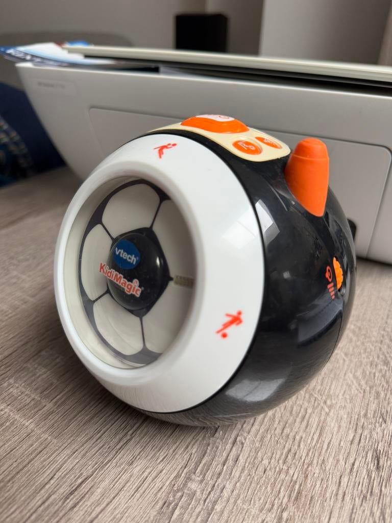 VTECH KIDIMAGIC VOETBAL WEKKER, Enfants & Bébés, Enlèvement, Comme neuf