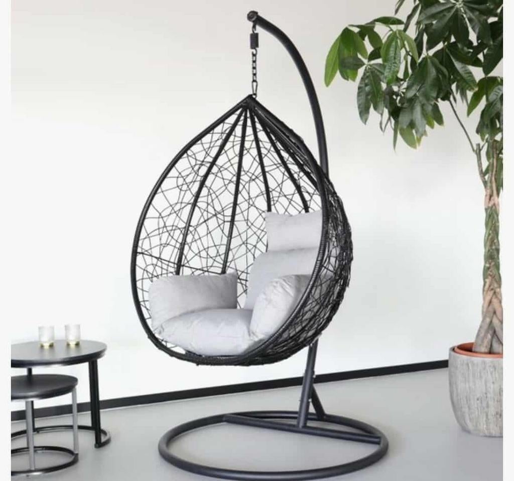 Hangend zit ei in nieuwstaat !, Tuin en Terras, Ophalen, Binnen