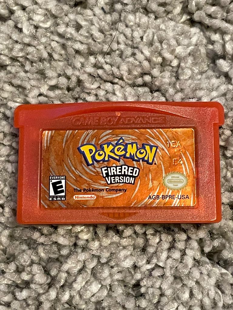 Pokemon gameboy fire red version, Games en Spelcomputers, Ophalen of Verzenden, Zo goed als nieuw, Avontuur en Actie
