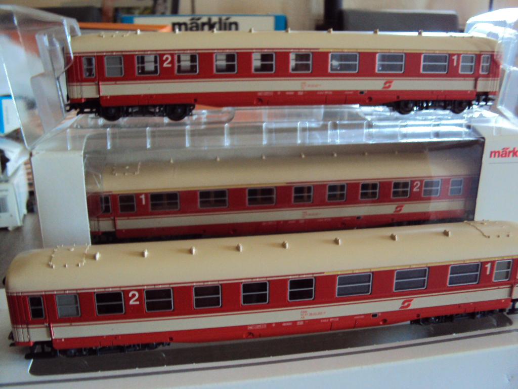 Marklin H0  4 sneltrein wagons OBB 43216-43206 collector, Enlèvement ou Envoi, Comme neuf, Wagon, Märklin