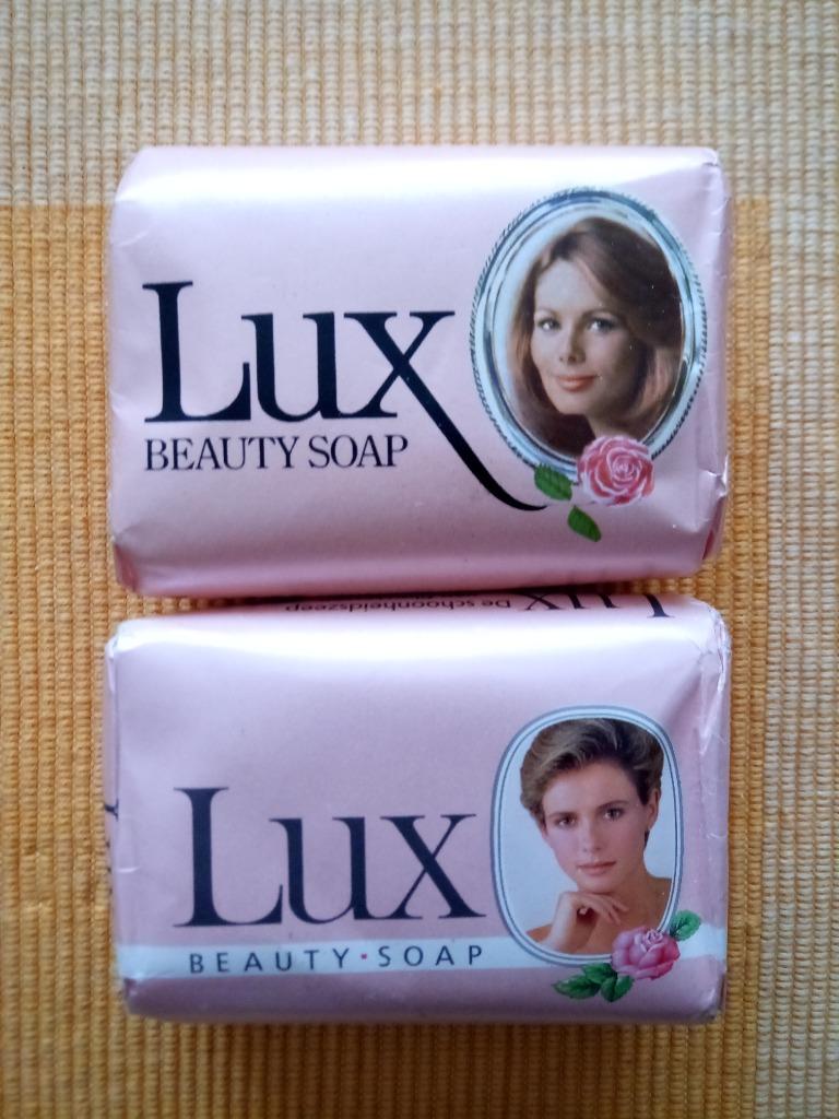 2 bars Lux Beauté vintage zeep, Ophalen of Verzenden
