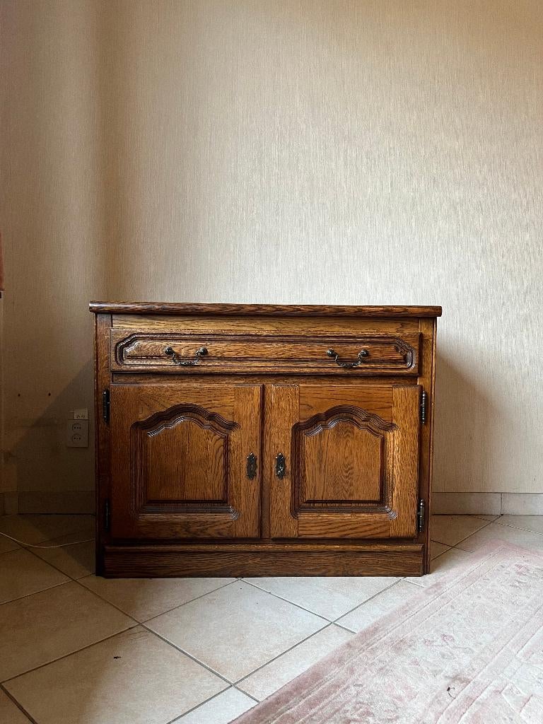 Belgische houten salonkast in zeer goede staat, Ophalen, Gebruikt