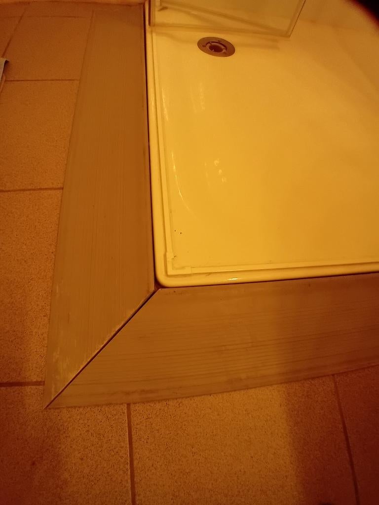 Rampe de douche pour fauteuil roulant., Enlèvement