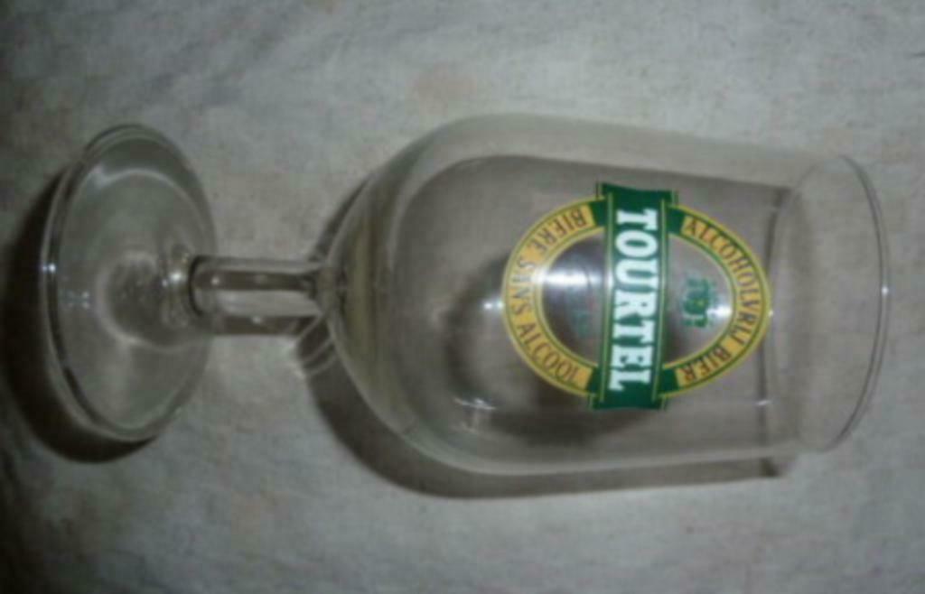 #L bier glas TOURTEL Acoholvrij bier Biere sans alcool, Collections, Verres & Petits Verres, Enlèvement ou Envoi, Neuf, Verre à bière
