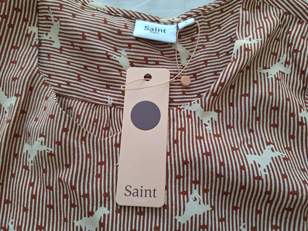 Nouvelle marque de chemisiers à manches longues en viscose S, Enlèvement ou Envoi, Saint tropez, Brun, Taille 42/44 (L)