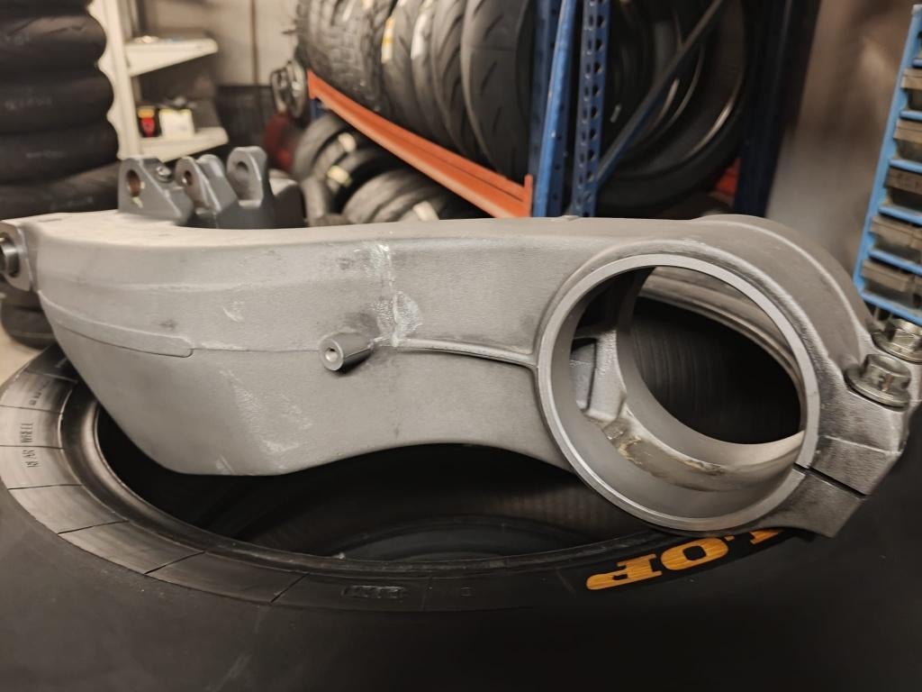 BRAS OSCILLANT DUCATI 916-748-996-998, DUCATI, Enlèvement ou Envoi, Utilisé, Jackierogier@outlook.be