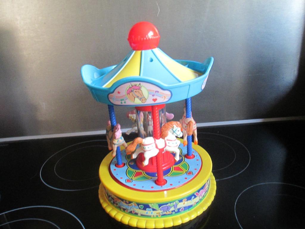 Vintage 1991 - Redbox musical horse carroussel - nr 23137, Ophalen of Verzenden, Zo goed als nieuw