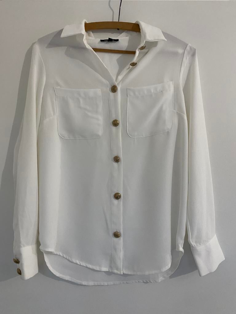 Nette witte blouse met gouden knopen, Ophalen, Zo goed als nieuw, Maat 36 (S), Wit