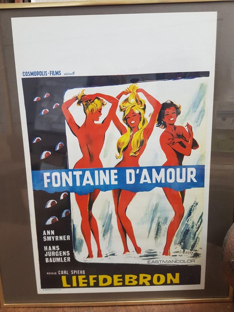 Poster in kader 2 stuks van film Fontaine  D'amour, Ophalen