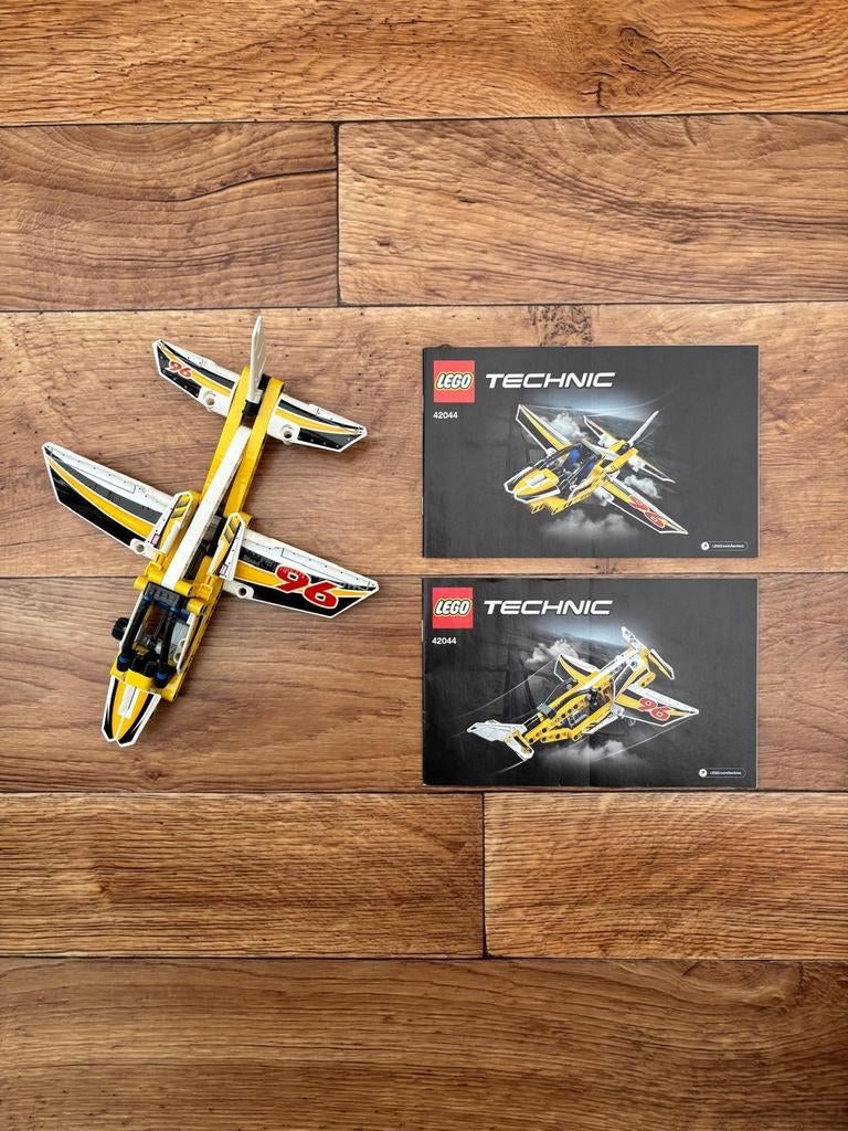 Lego Technic 42044 - L'avion de chasse acrobatique, Zo goed als nieuw