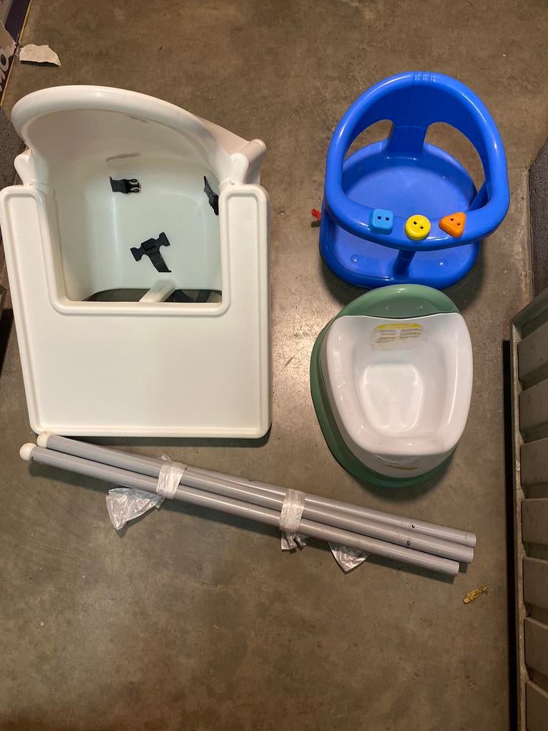 Anneau de bain+ petit pot + chaise haute, Enlèvement, Comme neuf
