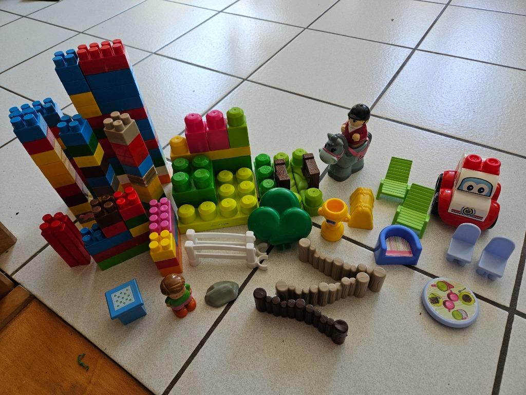 Lot de blocs de construction hétérogène pour enfant, Enfants & Bébés, Enlèvement, Utilisé