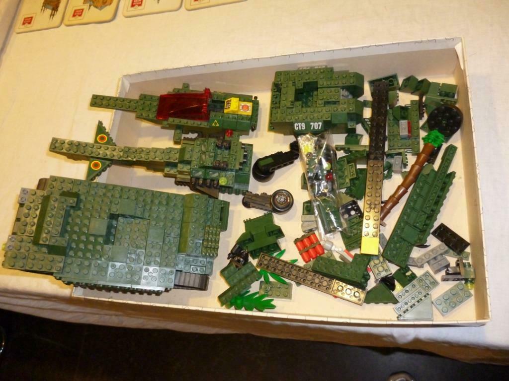 MEGA BLOKS bouwstenen tanks en diverse speelgoed, Ophalen of Verzenden, Gebruikt