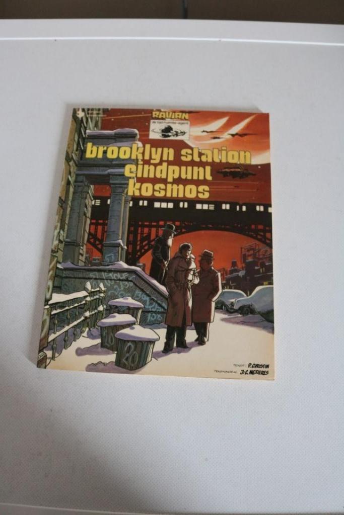 Ravian Nr 10 : Brooklyn station eindpunt kosmos - 1e druk, Eén stripboek, Ophalen of Verzenden, Gelezen