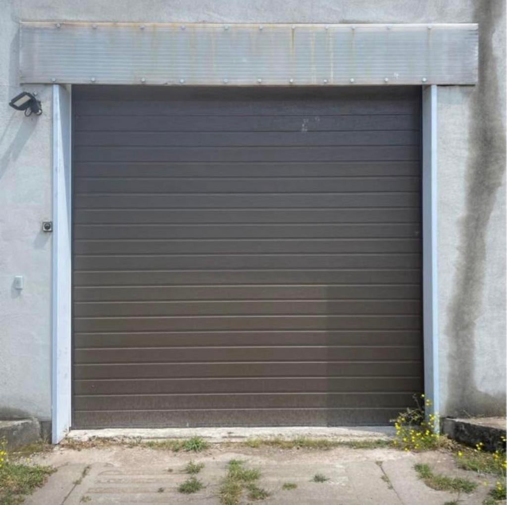 Automatische sectionale poort bruin 2860x2800, Doe-het-zelf en Bouw, Ophalen, Gebruikt