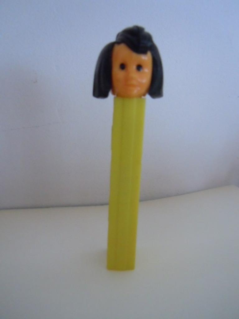 Distributeur PEZ Mowgli 1967 Jungle Book - sans pieds, Enlèvement ou Envoi, Comme neuf