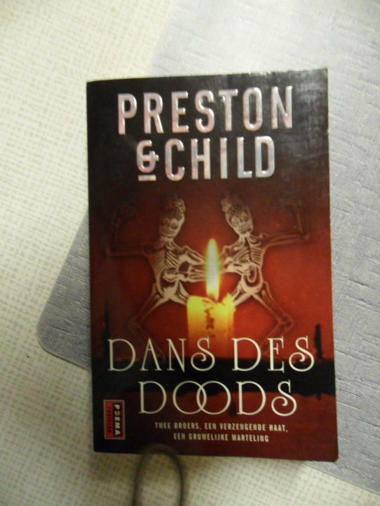 keuze uit 4 boeken   preston & child, Enlèvement ou Envoi, Comme neuf, Pays-Bas