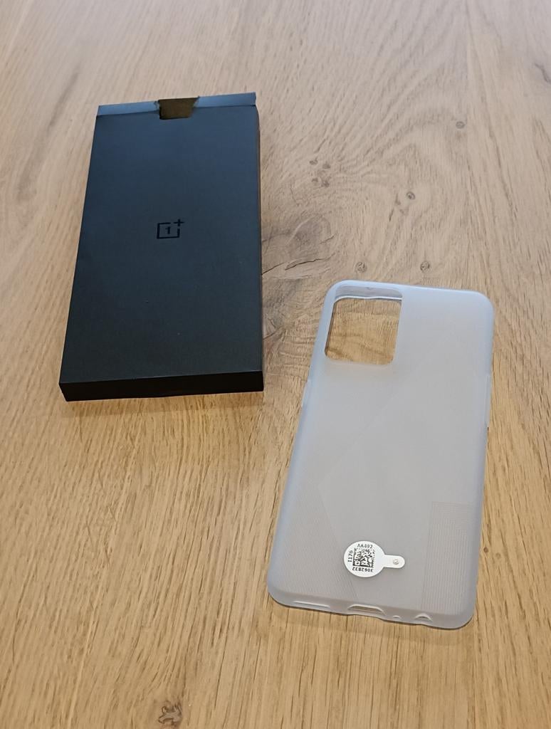Nouveau boîtier One Plus Nord CE2, Enlèvement ou Envoi, Comme neuf