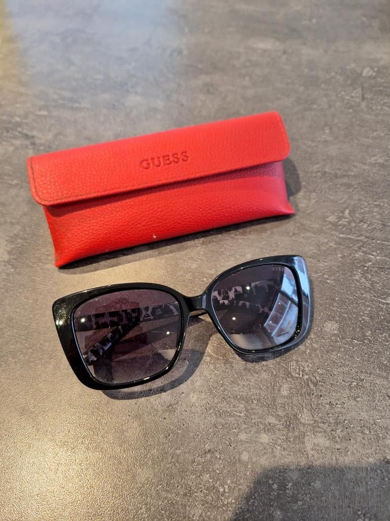 Guess zonnebril, Handtassen en Accessoires, Zonnebrillen en Brillen | Dames, Ophalen of Verzenden, Zonnebril