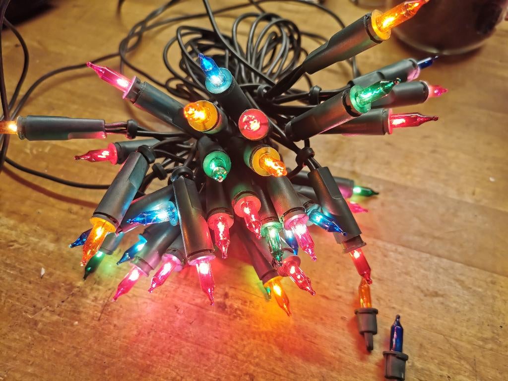 Vintage kerstverlichting 35 lampjes 5 kleuren + 2 reserve, Ophalen of Verzenden, Zo goed als nieuw