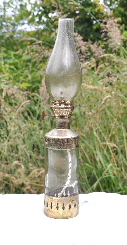 lampe a petrole en verre et letal forme tube, Enlèvement ou Envoi