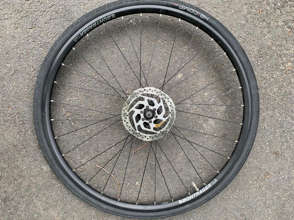 Roue avant 28’, Enlèvement, Utilisé, Roue, Bontrager