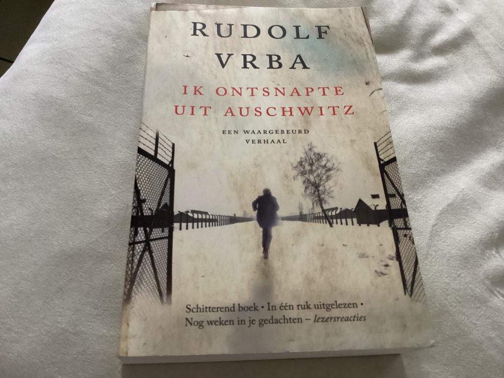 Ik ontsnapte uit Auschwitz, Boeken, Ophalen of Verzenden