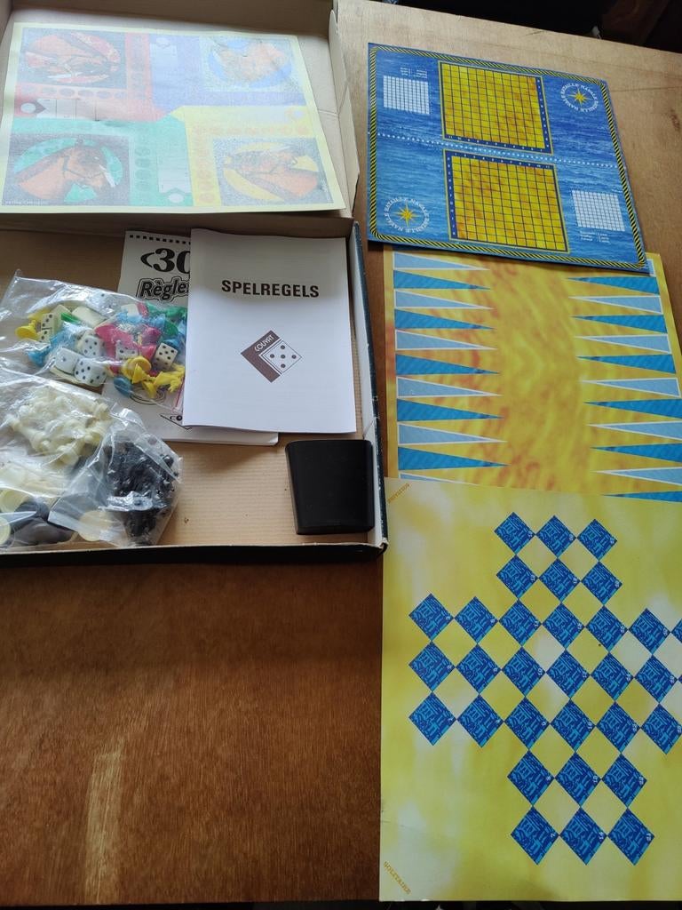Jeux de société gezelschapsspellen doos, Hobby & Loisirs créatifs, Jeux de société | Jeux de plateau, Enlèvement ou Envoi