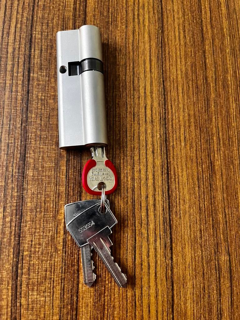 Cilinder 8,5cm slot met 3 sleutels, Ophalen of Verzenden, Zo goed als nieuw, Overige materialen, Slot