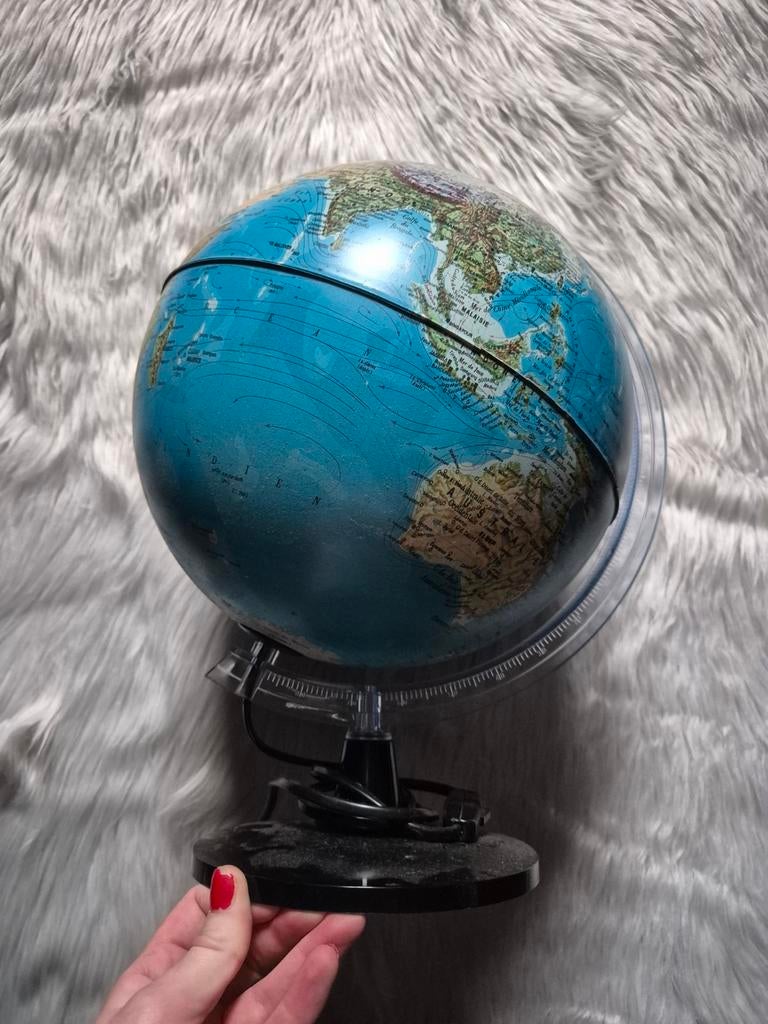 Wereldbol lamp, Huis en Inrichting, Woonaccessoires | Wereldbollen, Ophalen of Verzenden, Zo goed als nieuw