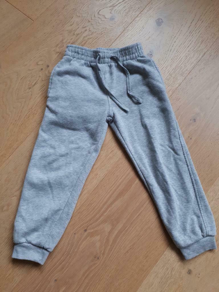 Entraînement / legging Zeeman - taille 98 / 104 - 3 à 4 ans, Enfants & Bébés, Pantalon, Zeeman, Garçon ou Fille, Enlèvement ou Envoi