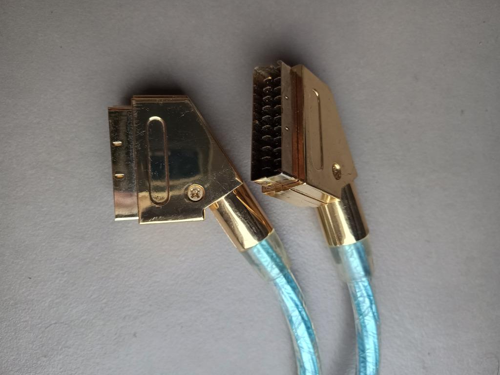scart kabel verguld, Audio, Tv en Foto, Audiokabels en Televisiekabels, Ophalen of Verzenden, Gebruikt, Minder dan 2 meter, Scartkabel