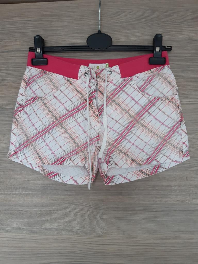 Korte broek met witte, roze en oranje voering maat 34 (XS), Kleding | Dames, Kort, Wit, Ophalen of Verzenden, Maat 34 (XS) of kleiner