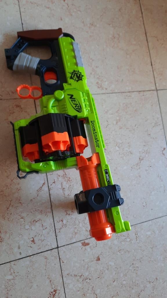 Nerf dominator geweer, Ophalen, Zo goed als nieuw