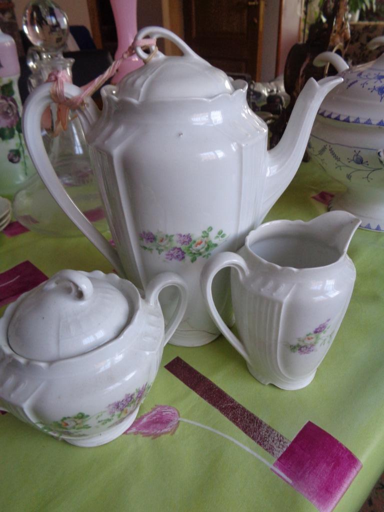 Ensemble cafetière pot à lait sucrier, Ophalen