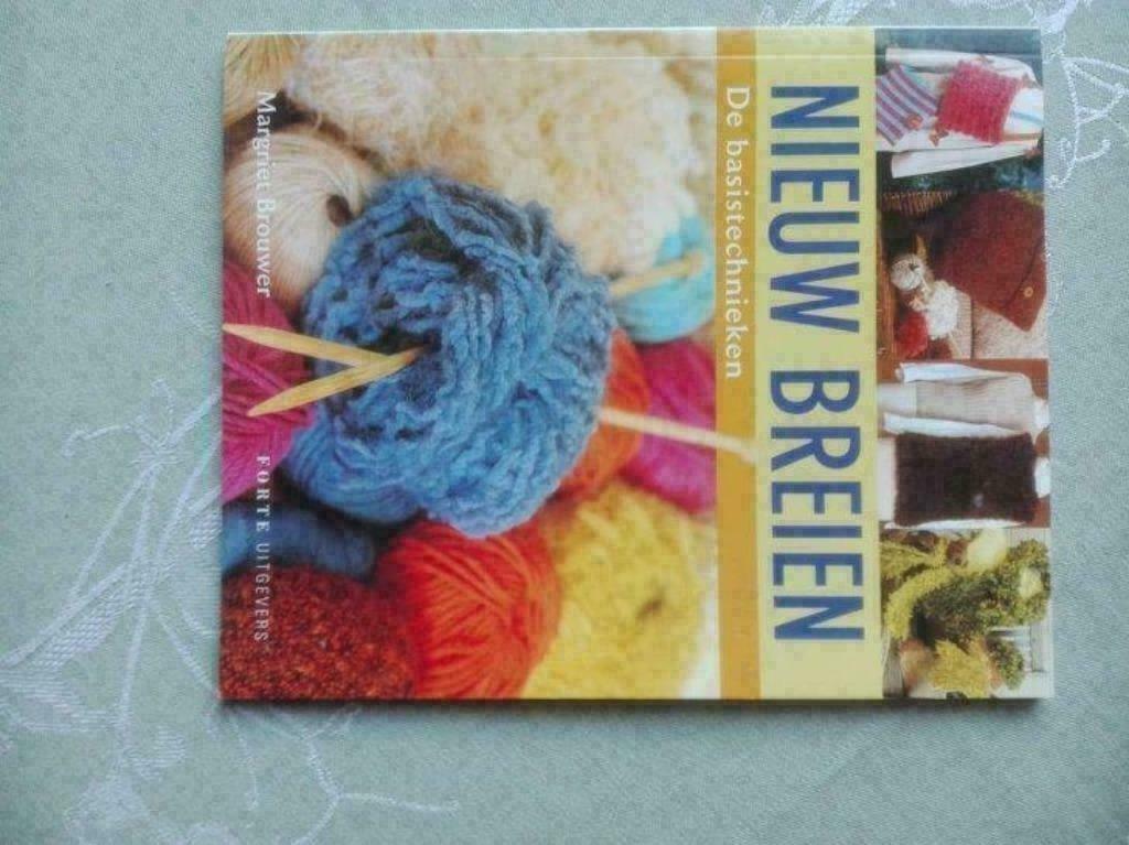 Boeken over breien (voor de baby), broches en spelden, Enlèvement ou Envoi