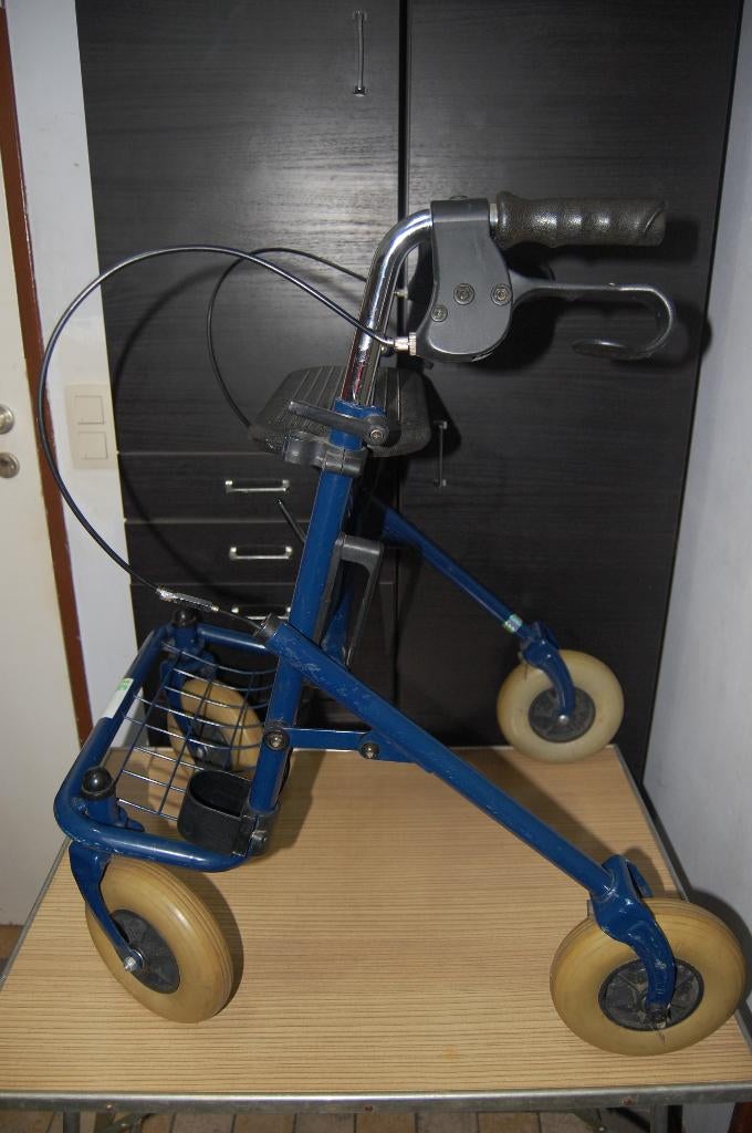 Déambulateur, Divers, Enlèvement, Pliable, Utilisé