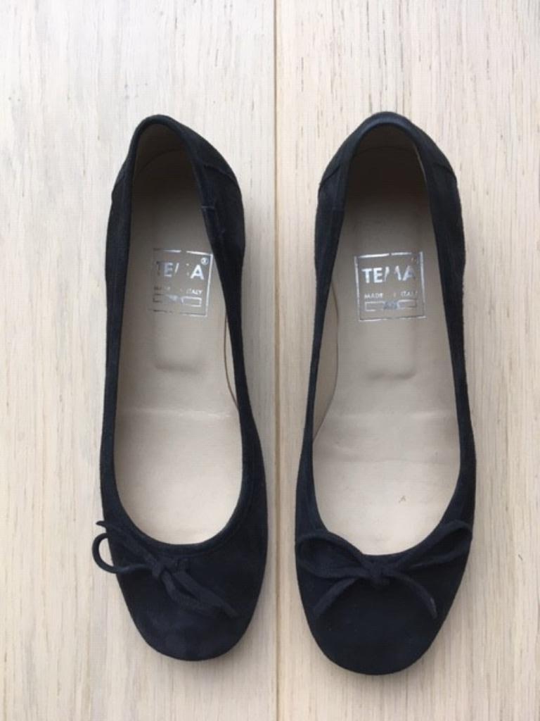 Très belles ballerines en daim, pointure 35, Enlèvement ou Envoi, Noir, Ballerines