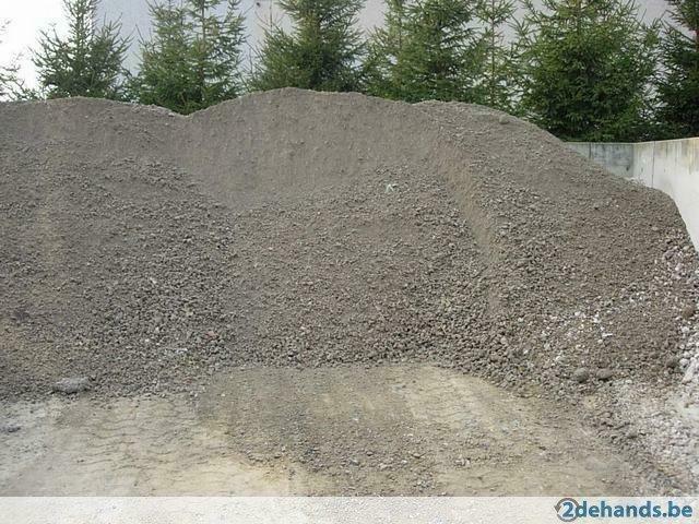 Gebroken steenpuin/mengpuin ,  betonpuin of asfaltpuin