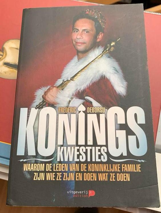 Koningskwesties" van Frédéric Deborsu nieuw, Boeken, Ophalen, Zo goed als nieuw