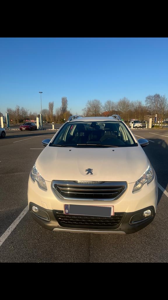 Peugeot 2008, Auto's, Voorwielaandrijving, Euro 5, Zwart, Wit