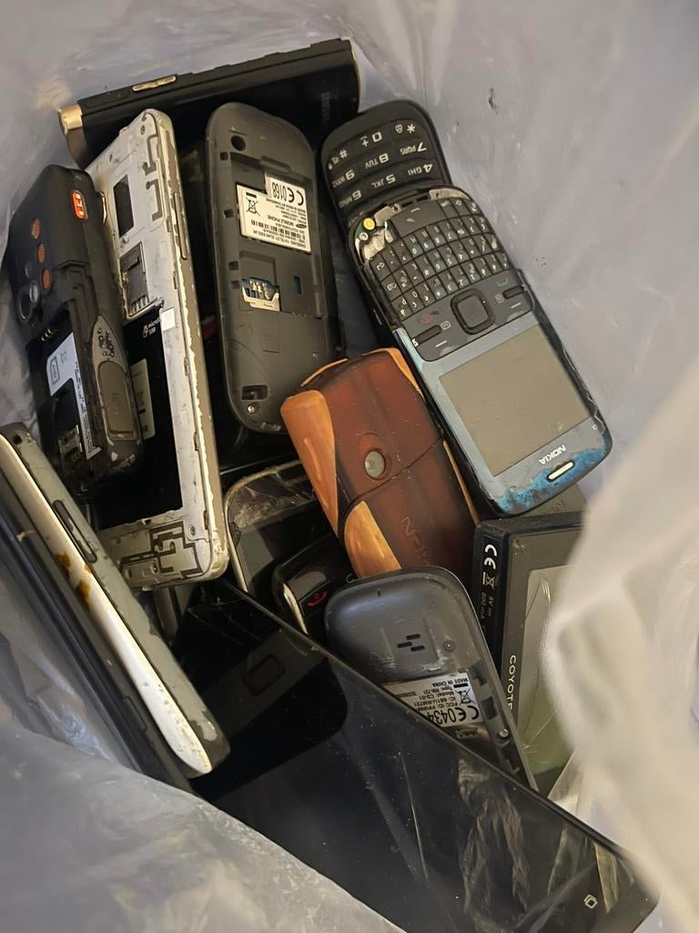 Lots de téléphone portable a reparer, Autres modèles, Autres couleurs, 3 à 6 mégapixels, Écran tactile