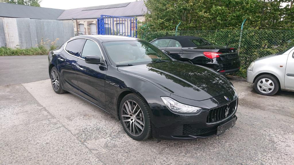 Maserati ghibli 3000cc diesel 186000km carnet 2014 1er prop, Auto's, Maserati, Automaat, Euro 5, Achterwielaandrijving, Leder