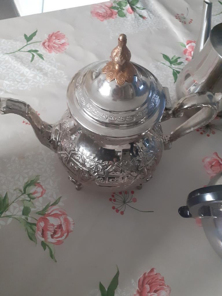 Theepot, Ophalen