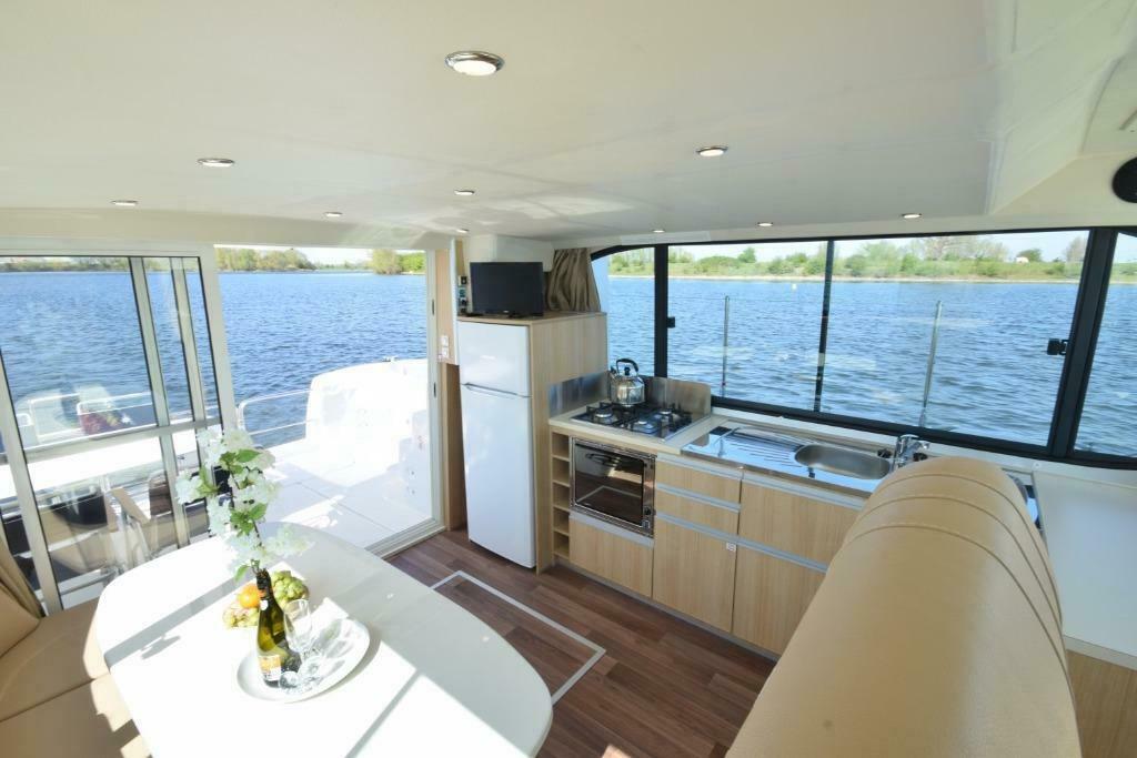 boot te huur 6 personen, Party- of Rondvaartboot