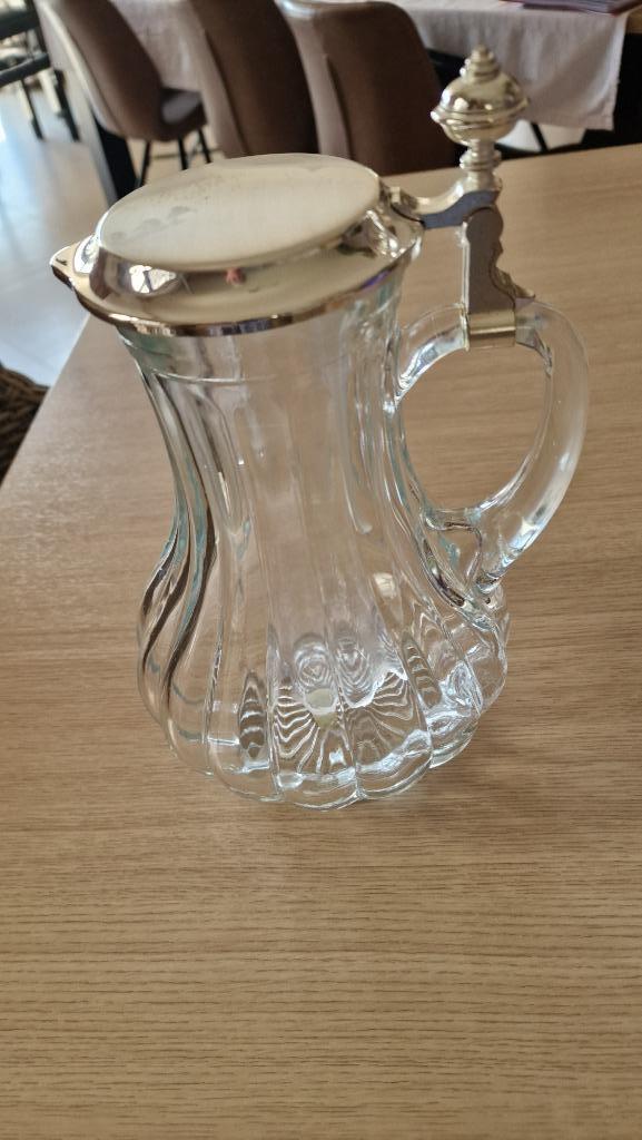 carafes de bowling, Enlèvement
